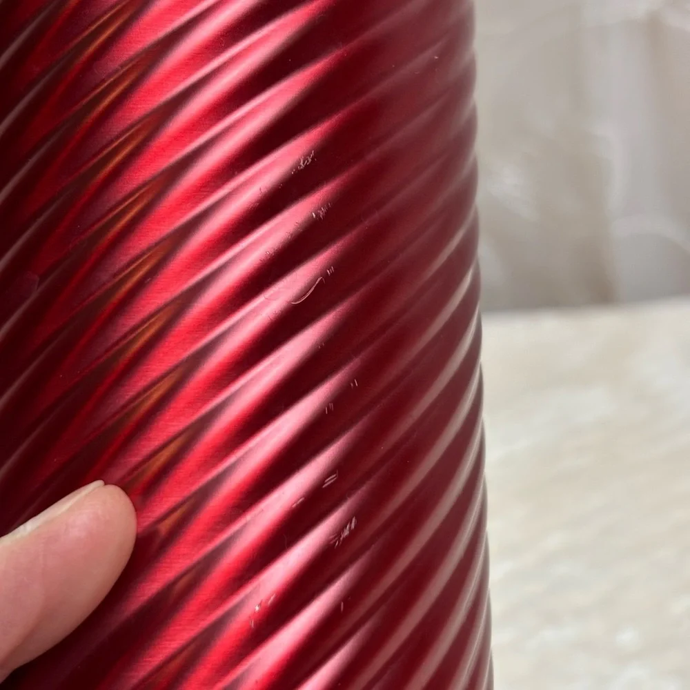 Starbucks Venti 24 oz Stainless Steel Spiral Red Tumbler